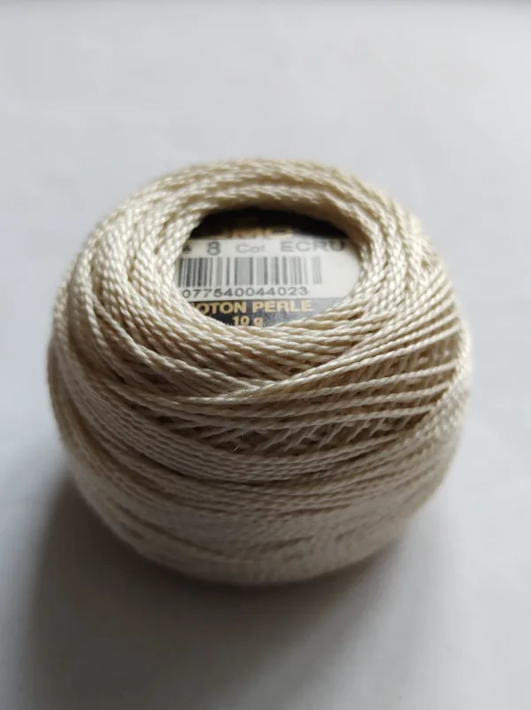 Pärlgarn nysta nr 8  ECRU
